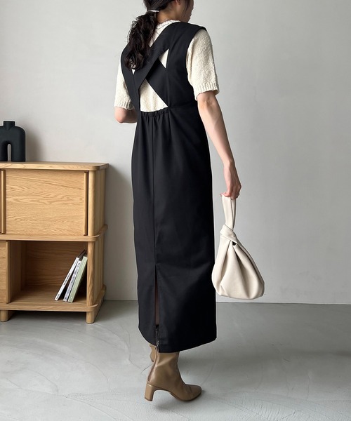 CAPRICIEUX LE'MAGE（カプリシューレマージュ）の「【サイズ展開あり】バッククロスジャンスカ（ジャンパースカート・レディース・ブラック/ベージュ・FREE/PS）」の7枚目の写真