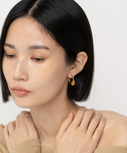 LAPUIS（ラピュイ）の「LAPUIS(ラピュイ)Double coil hoopピアス（ピアス（両耳用）・レディース・シルバー/ゴールド/マルチ・FREE）」の8枚目の写真