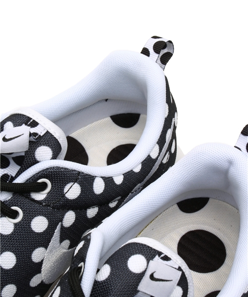 NIKE（ナイキ）の「ユニセックス ナイキ ローシ ドット柄 昆虫シリーズ NIKE ROSHE NM QS 810857（スニーカー・メンズ・D/A/B/C・27cm/28cm/24cm/24.5cm/27.5cm/28.5cm/26.5cm/29cm）」の13枚目の写真