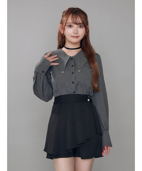 EATME（イートミー）の「ビジューボタン2wayプリーツショートパンツ（その他パンツ・レディース・ベージュ/ブラック・SMALL/MEDIUM）」の13枚目の写真