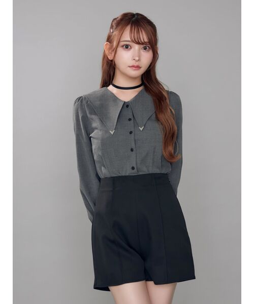 EATME（イートミー）の「ビジューボタン2wayプリーツショートパンツ（その他パンツ・レディース・ベージュ/ブラック・SMALL/MEDIUM）」の15枚目の写真