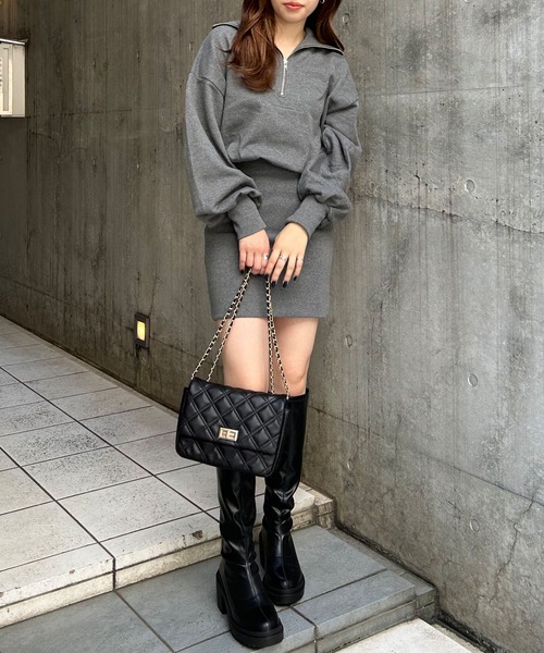 INGNI(イング)の「ハーフZIPチュニックワンピース(ワンピース・レディース・ブラック/グレー/アイボリー/チャコールグレー・M)」の11枚目の写真