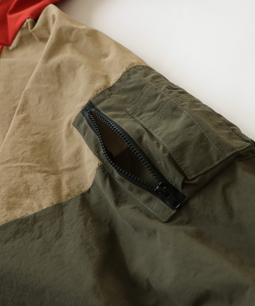 antiqua（アンティカ）の「撥水配色ジップフーディー（パーカー・レディース・カーキ/ブラック・FREE）」の11枚目の写真
