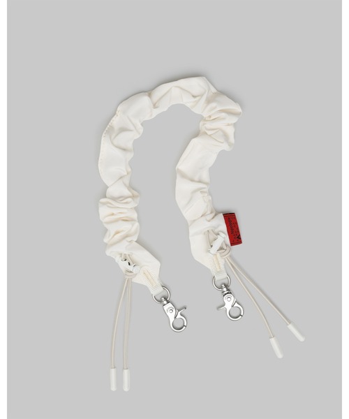 Topologie（トポロジー）の「Bungee Wrist Strap【ストラップ単体】（スマホグッズ・レディース・アーミー/ブルー/ベージュ/ブラック/ホワイト/ブルー系その他/グレー/レッド/モスグリーン/ミント/ピンク/ベージュ系その他/ホワイト系その他/オレンジ・FREE）」の3枚目の写真