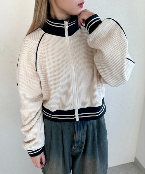 apres jour mignon(アプレジュールミニョン)の「ワッフルトラックジャケット【ZOZOTOWN限定アイテム】(ジャージ・レディース・アイボリー/ブラウン系その他/ネイビー・X-LARGE/フリー)」の4枚目の写真