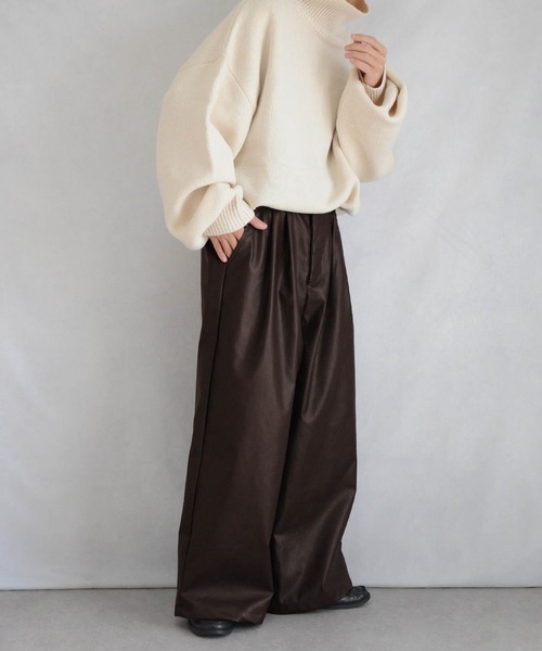 【セール】2タックPUレザーワイドフレア袴パンツ / ダブルタック PUレザーワイドフレアパンツ【セットアップ対応】（スラックス）｜Nilway（ニルウェイ）