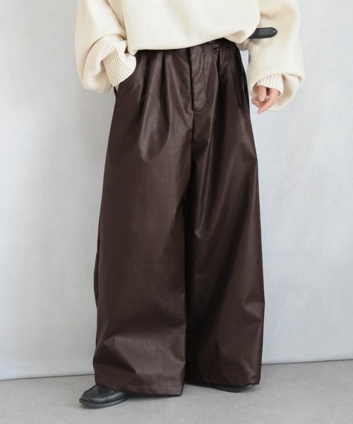 【セール】2タックPUレザーワイドフレア袴パンツ / ダブルタック PUレザーワイドフレアパンツ【セットアップ対応】（スラックス）｜Nilway（ニルウェイ）