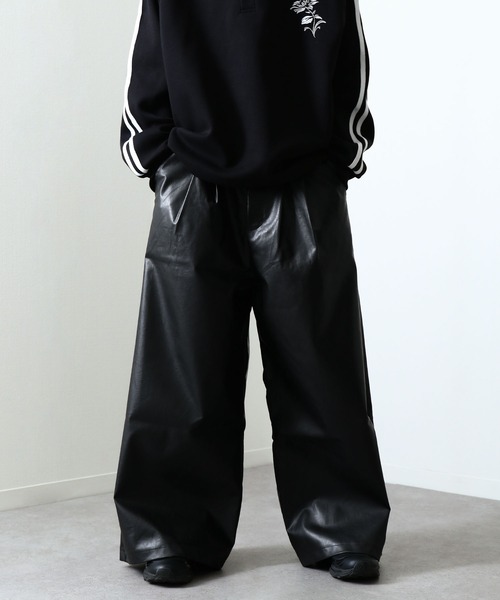 【セール】2タックPUレザーワイドフレア袴パンツ / ダブルタック PUレザーワイドフレアパンツ【セットアップ対応】（スラックス）｜Nilway（ニルウェイ）