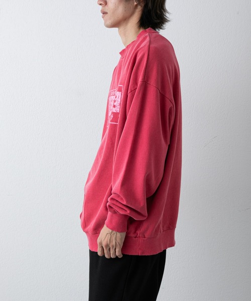 COLONY 2139（コロニートゥーワンスリーナイン）の「ピグメントダメージ裏毛クルー（BOX）（スウェット・メンズ・レッド/アイボリー/ブラック・LARGE/MEDIUM）」の19枚目の写真