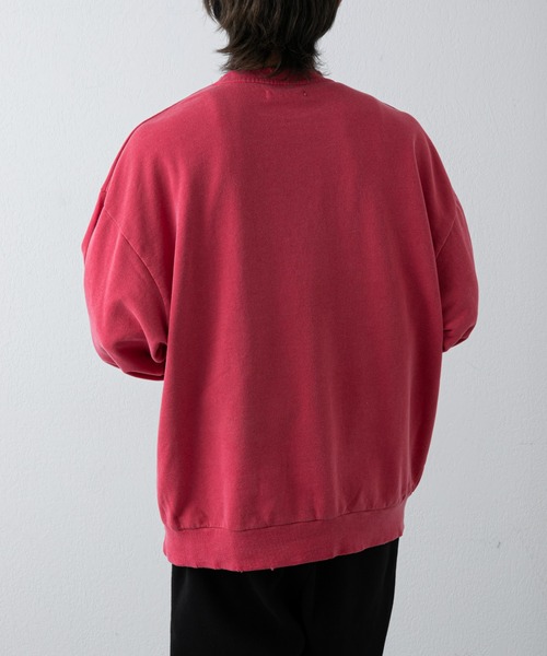 COLONY 2139（コロニートゥーワンスリーナイン）の「ピグメントダメージ裏毛クルー（BOX）（スウェット・メンズ・レッド/アイボリー/ブラック・LARGE/MEDIUM）」の20枚目の写真