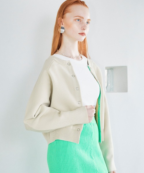 ELLEgirl（エルガール）の「ドルマンスウェットライクニットカーディガン【ELLEgirl/エル ガール】（カーディガン/ボレロ・レディース・チャコールグレー/ターコイズブルー/ブラック/ライトベージュ・FREE）」の5枚目の写真