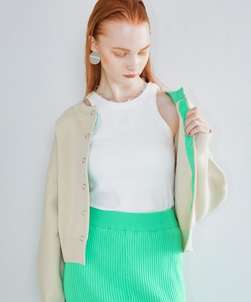 ELLEgirl（エルガール）の「ドルマンスウェットライクニットカーディガン【ELLEgirl/エル ガール】（カーディガン/ボレロ・レディース・チャコールグレー/ターコイズブルー/ブラック/ライトベージュ・FREE）」の6枚目の写真