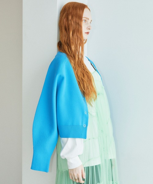 ELLEgirl（エルガール）の「ドルマンスウェットライクニットカーディガン【ELLEgirl/エル ガール】（カーディガン/ボレロ・レディース・チャコールグレー/ターコイズブルー/ブラック/ライトベージュ・FREE）」の22枚目の写真