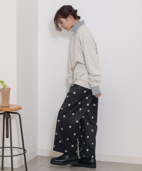 POU DOU DOU（プードゥドゥ）の「ハイネックニット裏毛プルオーバー（スウェット・レディース・ピンク/オートミール/ネイビー・3）」の15枚目の写真