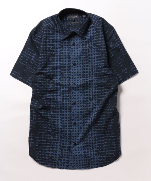 Ted Baker(テッドベーカー)の「VENOSHO アブストラクトプリント 半袖シャツ(シャツ/ブラウス・メンズ・ネイビー・4/3/1/5/2)」の2枚目の写真