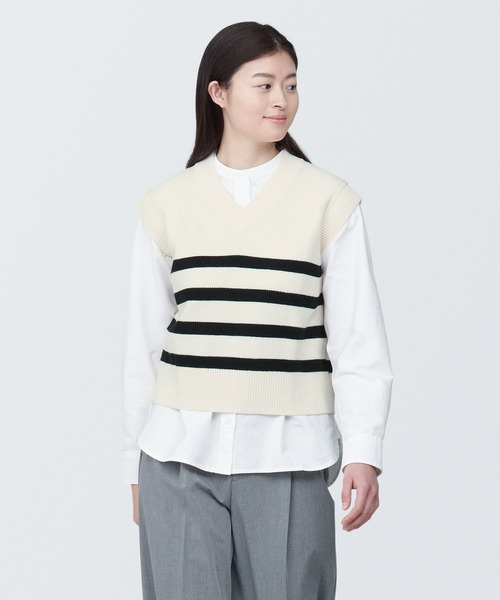 シェルボ ホワイト ベスト レディース 無印良品（ムジルシリョウヒン）の「婦人 洗える畦編みショート丈V