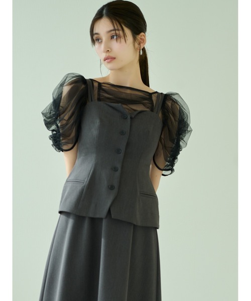 SNIDEL（スナイデル）の「ギャザーパフスリチュールTOPS（Tシャツ/カットソー・レディース・ライトブルー/ブラック/アイボリー・FREE）」の4枚目の写真