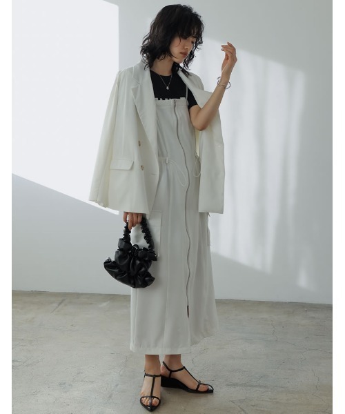 Re:EDIT（リエディ）の「[2024SS COLLECTION][低身長サイズ有]2WAYサテンフロントジップキャミワンピース（ワンピース・レディース・ホワイト/ブラック/グレー/モカ・SHORT/MEDIUM/LARGE）」の15枚目の写真