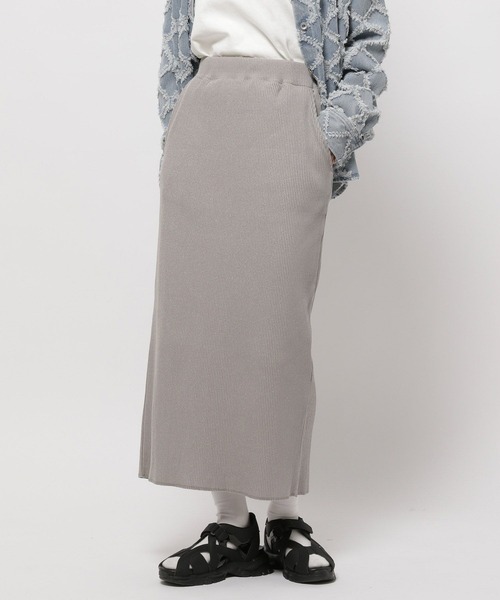 niko and...（ニコアンド）の「セルフカットリブスリットスカート（スカート・レディース・ライトブルー/ライトグレー/チャコール/ライトグリーン・LARGE/MEDIUM）」の2枚目の写真