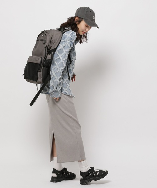 niko and...（ニコアンド）の「セルフカットリブスリットスカート（スカート・レディース・ライトブルー/ライトグレー/チャコール/ライトグリーン・LARGE/MEDIUM）」の5枚目の写真