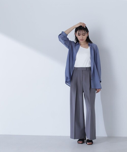 NATURAL BEAUTY BASIC（ナチュラルビューティーベーシック）の「◇ツータックワイドパンツ（その他パンツ・レディース・チャコールグレー/ベージュ・SMALL/MEDIUM）」の5枚目の写真