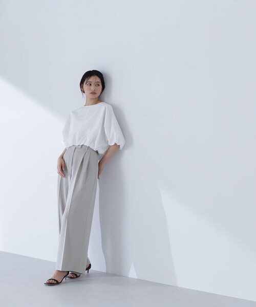 NATURAL BEAUTY BASIC（ナチュラルビューティーベーシック）の「◇ツータックワイドパンツ（その他パンツ・レディース・チャコールグレー/ベージュ・SMALL/MEDIUM）」の2枚目の写真