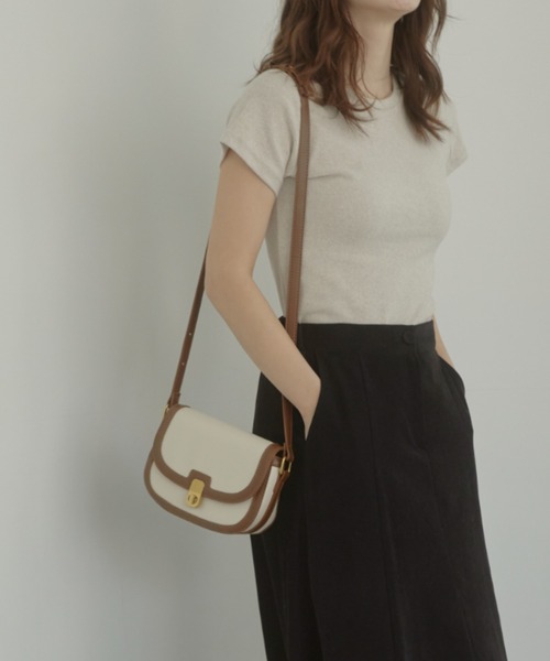 ACYM(アシーム)の「Vintage coron shoulder バッグ(ショルダーバッグ・レディース・ブラウン/アイボリー/ブラック・FREE)」の5枚目の写真