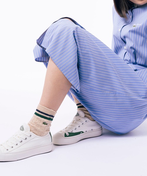 LACOSTE(ラコステ)の「ウィメンズ BACKCOURT 2.0 124 1 CFA チャンキーソールスニーカー(スニーカー・レディース・ブラック×ホワイト/オフホワイト・24.0cm/23.0cm/23.5cm/22.5cm/24.5cm)」の3枚目の写真