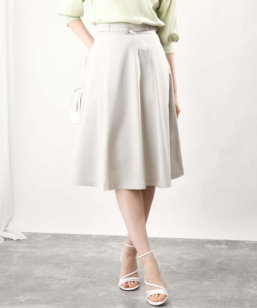ベーシックストレッチフレアースカート/洗える（スカート）｜OFUON（オフオン）