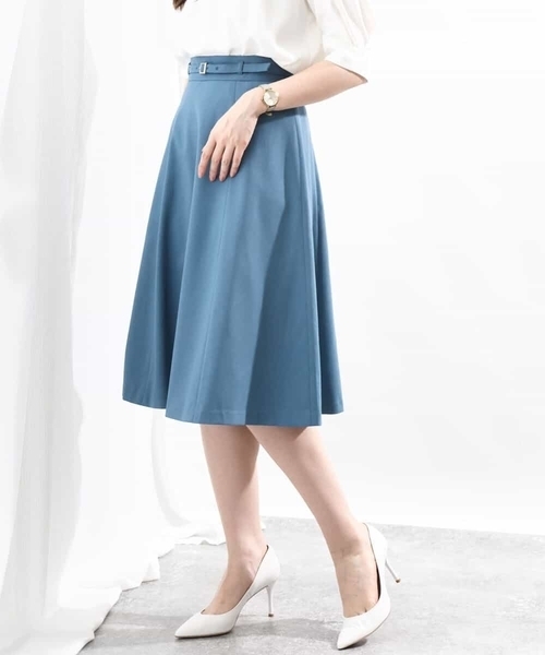 OFUON le MK（オフオンルエムケー）の「ベーシックストレッチフレアースカート/洗える（スカート・レディース・ブルー/ベージュ/ネイビー・40/38/36）」の3枚目の写真