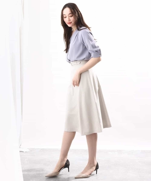 OFUON le MK（オフオンルエムケー）の「ベーシックストレッチフレアースカート/洗える（スカート・レディース・ブルー/ベージュ/ネイビー・40/38/36）」の14枚目の写真