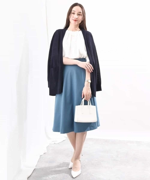 OFUON le MK（オフオンルエムケー）の「ベーシックストレッチフレアースカート/洗える（スカート・レディース・ブルー/ベージュ/ネイビー・40/38/36）」の22枚目の写真