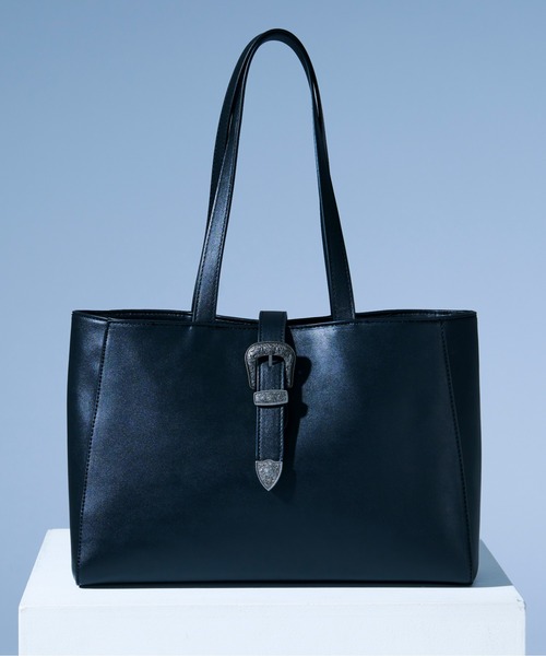 Ellno Loset（エルノロゼット）の「バックルベルトショルダーバッグ（ショルダーバッグ・メンズ・ブラック・FREE）」の15枚目の写真