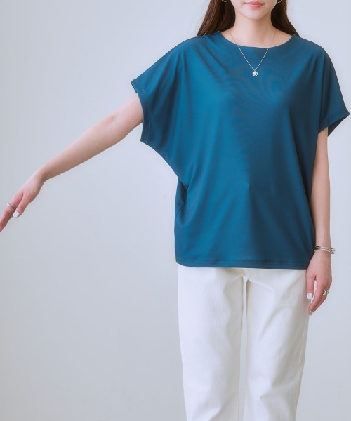 7days Life Styling(セブンデイズライフスタイリング)の「【接触冷感】シルケット加工ドルマンスリーブトップス(Tシャツ/カットソー・レディース・ダークグリーン/ネイビー/オフホワイト/ミント/ライトベージュ・LL/3L/S/M/L)」の13枚目の写真