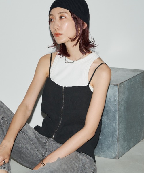 Auntie Rosa Holiday（アンティローザホリデー）の「シャーリングジョーゼットビスチェキャミ（キャミソール・レディース・グレー/アイボリー/ブラック・FREE）」の8枚目の写真