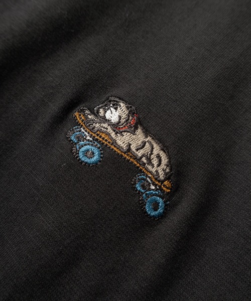 POWER TO THE PEOPLE(パワートゥーザピープル)の「【POWER TO THE PEOPLE/パワー トゥザ ピープル】BULLDOG&TURTLE ワンポイントロゴ& バッグBIGイラストデザイン ビッグシルエット半袖Tシャツ/リンガーT(Tシャツ/カットソー・レディース・ホワイト×レッド/ホワイト×ブラック/チャコールグレー/レッド/ホワイト/ネイビー・M/L/XL)」の18枚目の写真