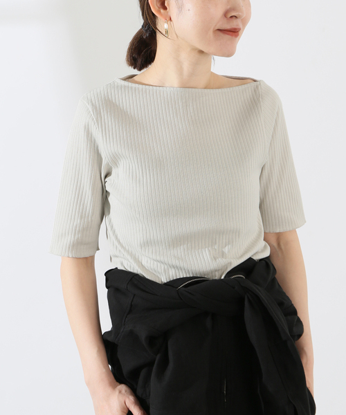 VERMEIL par iena（ヴェルメイユパーイエナ）の「アシンメトリーネックプルオーバー（Tシャツ/カットソー・レディース・チャコールグレー/アイボリー・FREE）」の11枚目の写真