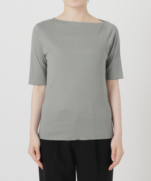 VERMEIL par iena（ヴェルメイユパーイエナ）の「アシンメトリーネックプルオーバー（Tシャツ/カットソー・レディース・チャコールグレー/アイボリー・FREE）」の17枚目の写真