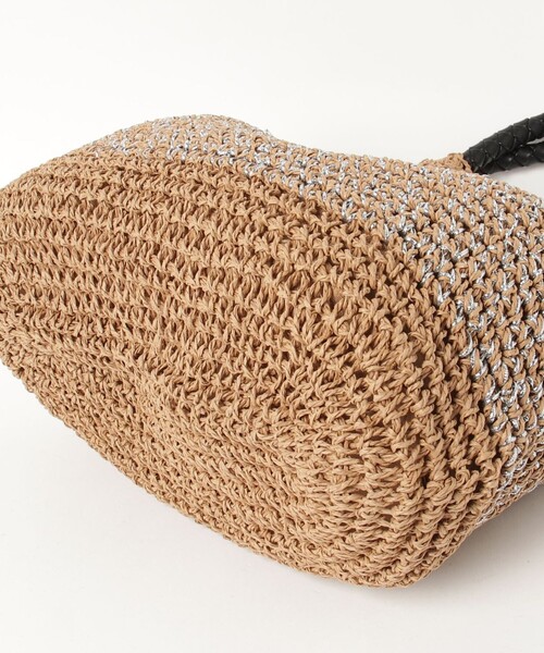 fredy emue（フレディエミュ）の「タッセル付ラメペーパートート（かごバッグ・レディース・ベージュ/グレイッシュベージュ・FREE）」の9枚目の写真