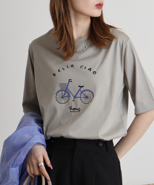 BRODIAEA(ブローディア)の「BRODIAEA 自転車イラストTシャツ(Tシャツ/カットソー・レディース・ピンク/モスグリーン/キャメル/グレイッシュベージュ/ブラック・40)」の11枚目の写真