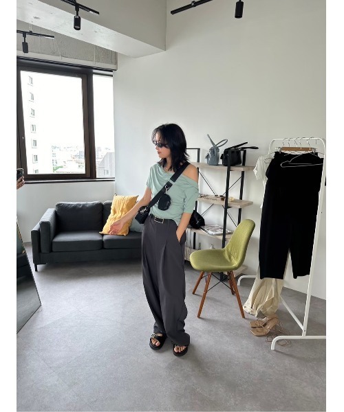 HANNE（アン）の「ワンタックワイドスラックス（スラックス・レディース・チャコールグレー/ネイビー/ベージュ・FREE/SMALL）」の5枚目の写真