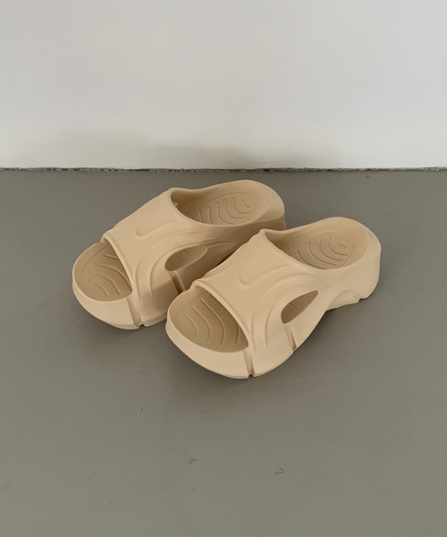 Didot.showroom(ディドット ショールーム)の「超軽量!EVA素材 | 厚底クッションサンダル(サンダル・レディース・ホワイト/ベージュ/ブラック・22.5cm/23cm/23.5cm/24cm/24.5cm/25cm)」の7枚目の写真