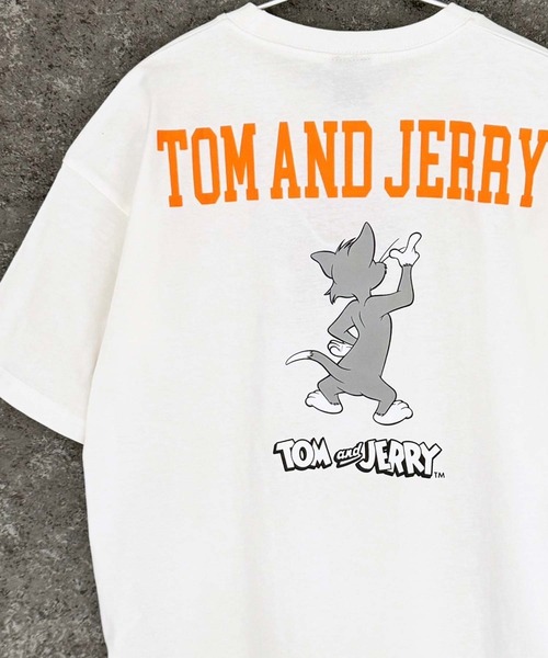 Tom&Jerry(トムアンドジェリー)の「TOM&JERRY トム&ジェリー オーバーサイズ 半袖Tシャツ(Tシャツ/カットソー・メンズ・ダークグリーン/オレンジ/モカ/杢グレー/ホワイト系2/ホワイト系1/ホワイト系/オフホワイト/ネイビー/ネイビー系/ダークグリーン系/チャコール/グレー系/ブラック系/ベージュ/ブラック・L/M/XL)」の4枚目の写真