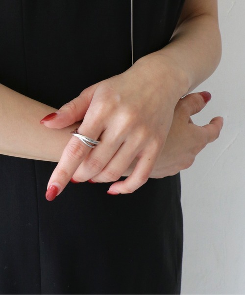 cheriella（シェリエラ）の「【cheriella】ランダムプランプダブルリング RANDOM PLUMP DOUBLE RING（リング・レディース・シルバー/ゴールド・FREE）」の4枚目の写真