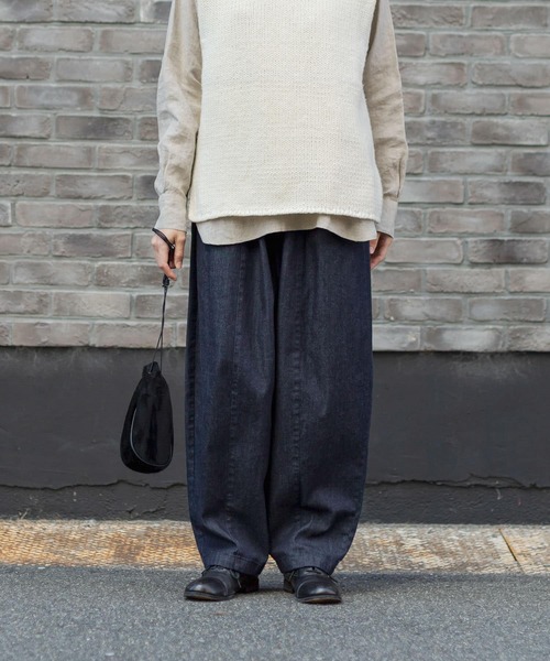 かぐれ（カグレ）の「デニムボリュームパンツ（デニムパンツ・レディース・インディゴブルー・FREE）」の4枚目の写真