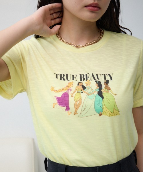 AZUL by moussy(アズールバイマウジー)の「JM プリンセスTシャツ(Tシャツ/カットソー・レディース・イエロー/オフホワイト・SMALL/MEDIUM)」の2枚目の写真