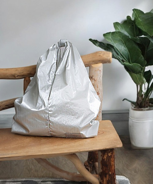 antiqua（アンティカ）の「シルバートートバッグ（トートバッグ・レディース・シルバー・FREE）」の7枚目の写真