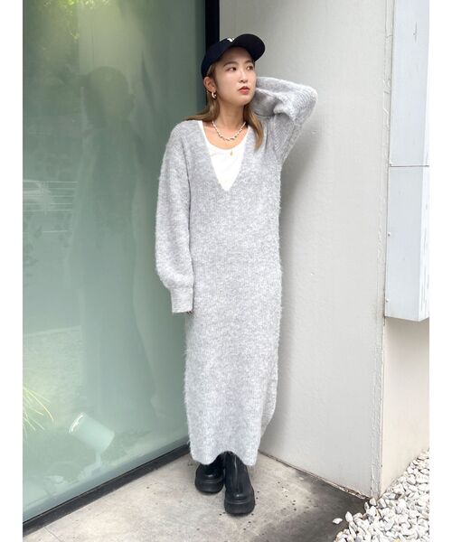 Ungrid(アングリッド)の「2Wayスリットニットワンピ-ス(ワンピース・レディース・ライトグレー/オレンジ/ベージュ・FREE)」の4枚目の写真