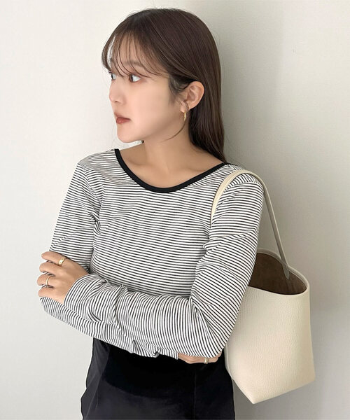 KOBE LETTUCE（コウベレタス）の「[ yuiさんコラボ ]選べる2タイプ半袖デザインカットソー（Tシャツ/カットソー・レディース・ブラック/グレー/ホワイト系その他/ホワイト系その他2/ブラック系/グレー系/アイボリー系/アイボリー系1/アイボリー系2/アイボリー系3/ホワイト系/ブラウン系/オフホワイト/ブラウン/ホワイト系その他4/ホワイト系その他5/ホワイト系その他7/ホワイト系その他6/ホワイト系その他3/ホワイト系1/ホワイト系2/ホワイト系5/ホワイト系6/ホワイト系7/ホワイト系8/ホワイト系9/ホワイト系3/ホワイト系4/ブラック系1/ブラック系2/グレー系1/グレー系2/アイボリー系6/アイボリー系7/ブラック系5/ブラック系6・M/M1/M2/M3）」の5枚目の写真