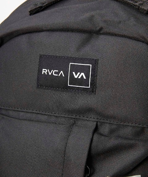 RVCA(ルーカ)の「RVCA メンズ EDC BACKPACK バッグ 【2024年秋冬モデル】/ルーカロゴバックパック・リュックサック(バックパック/リュック・メンズ・ブラック/オリーブ・FREE)」の8枚目の写真